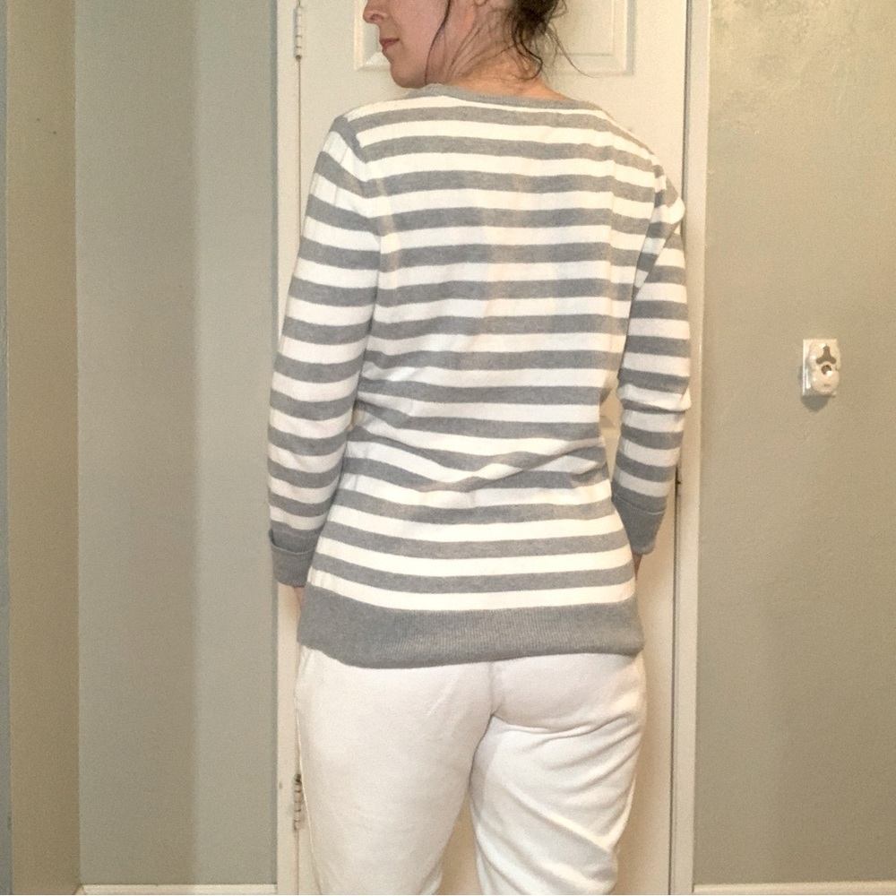 3/$20 GAP Sweater, gray and white stripes, 3/4 sleeves, size M - Picture 3 of 7